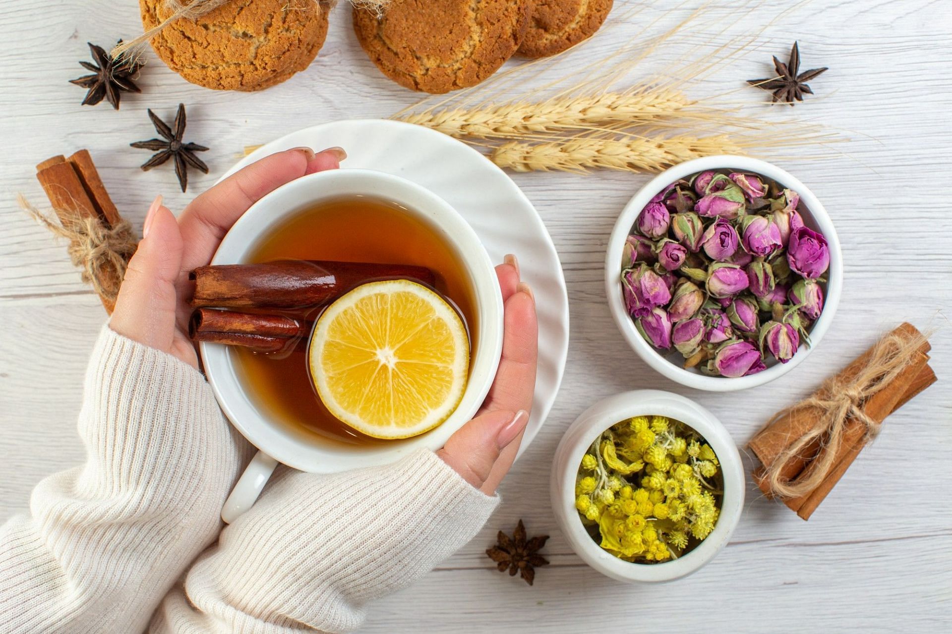 Tea for Detoxification of lung (Image by KamranAydinov on Freepik)